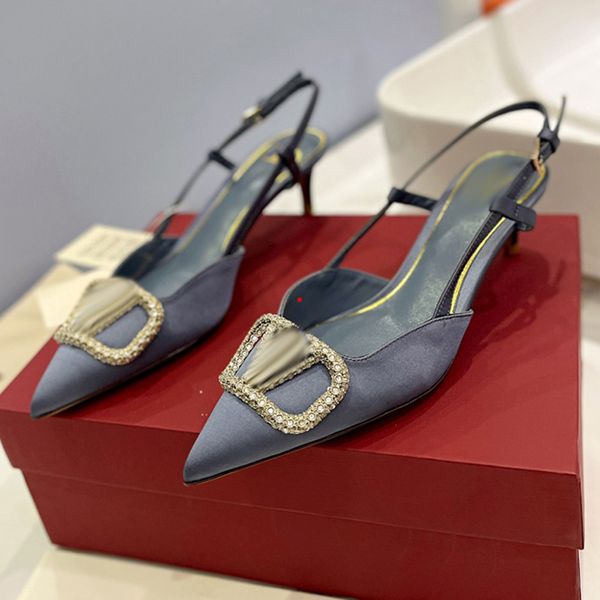 2023 stilettos women 's shoes sandals women rhinestone chain bride dresses buckle stiletto pointed toe ankle bright diamond-chain high-, Black
2023 stilettos women 's shoes sandals women rhinestone chain bride dresses buckle stiletto pointed toe ankle bright diamond-chain high-, Black