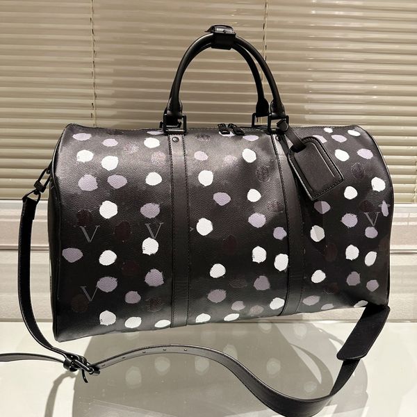 duffel bags 50cm large capacity travel sale women men genuine leather shoulder fashion bag carry on luggage bottom rivets with lock head bra
duffel bags 50cm large capacity travel sale women men genuine leather shoulder fashion bag carry on luggage bottom rivets with lock head bra