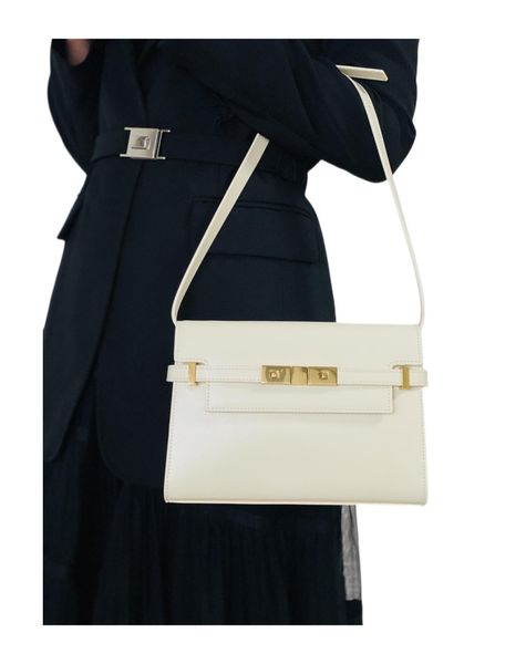 10a fashion purse women totes shoulder bags the manhattan french stick bag is made of imported toothpick patterned calf leather 29*20.5*7
10a fashion purse women totes shoulder bags the manhattan french stick bag is made of imported toothpick patterned calf leather 29*20.5*7