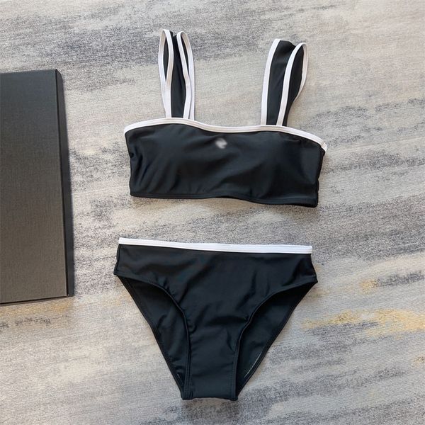 luxury designer swimwear c set women's bikini elegant style classic split swimwear available in two colors
luxury designer swimwear c set women's bikini elegant style classic split swimwear available in two colors