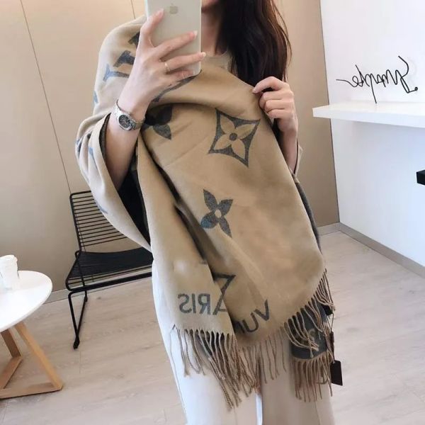 Scarves New V Scarf Cashmere Thick Shawl Women Long Winter Wram Pashmina Wraps Hijab with Tassel Bufanda Foulard 2022 Aimeishopping WFIE
Scarves New V Scarf Cashmere Thick Shawl Women Long Winter Wram Pashmina Wraps Hijab with Tassel Bufanda Foulard 2022 Aimeishopping WFIE