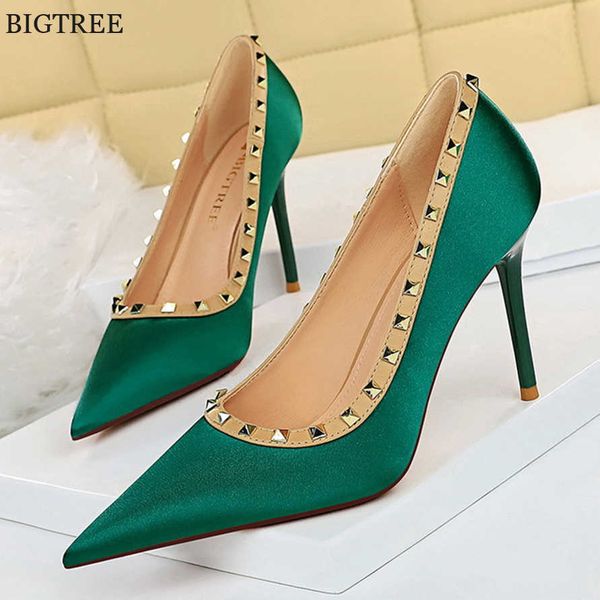women pumps autumn retro rivets shallow woman high heels shoes pointed toe soft silk ladies wedding dress stiletto 230424, Black
women pumps autumn retro rivets shallow woman high heels shoes pointed toe soft silk ladies wedding dress stiletto 230424, Black