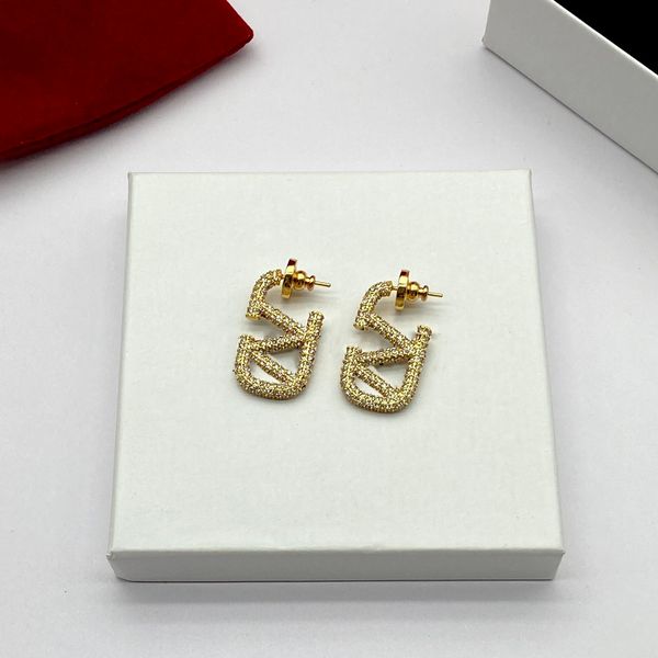 fashion designer woman charm earrings v earing stud pearl orecchini luxury vlogo metal diamond earring jewelry gold big hoop women ohrringe, Golden
fashion designer woman charm earrings v earing stud pearl orecchini luxury vlogo metal diamond earring jewelry gold big hoop women ohrringe, Golden