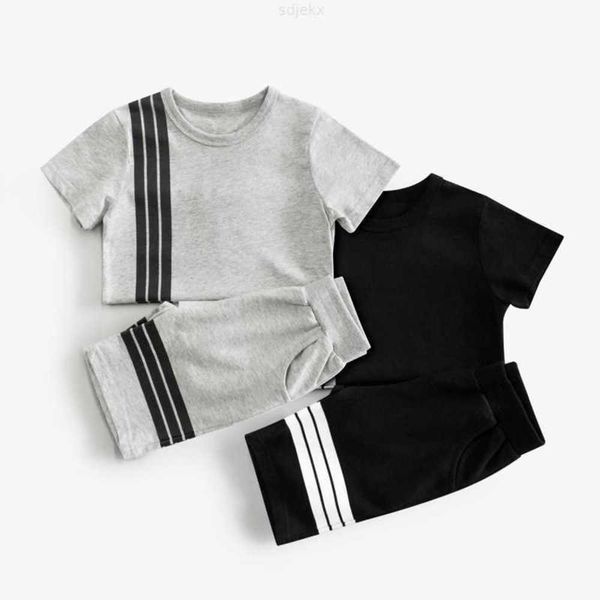 clothing sets brand children's summer new korean version short sleeved t-shirt pants two-piece order, White
clothing sets brand children's summer new korean version short sleeved t-shirt pants two-piece order, White