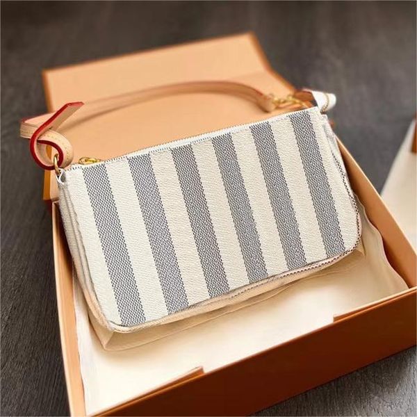 accessory bags m40712 designer wallets clutch bags chain shoulder classic flaps zipper chain plain small shopping luxury 2023 ss coin purse, Red;black
accessory bags m40712 designer wallets clutch bags chain shoulder classic flaps zipper chain plain small shopping luxury 2023 ss coin purse, Red;black