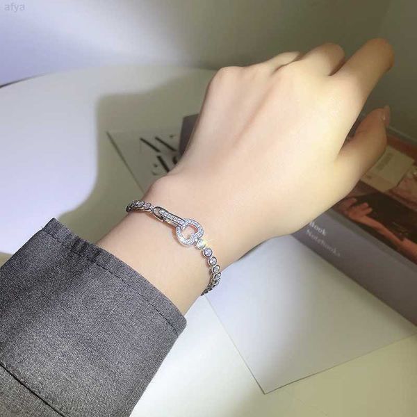 simple white gold 925 silver heart-shaped bracelet female sterling zircon tennis
simple white gold 925 silver heart-shaped bracelet female sterling zircon tennis
