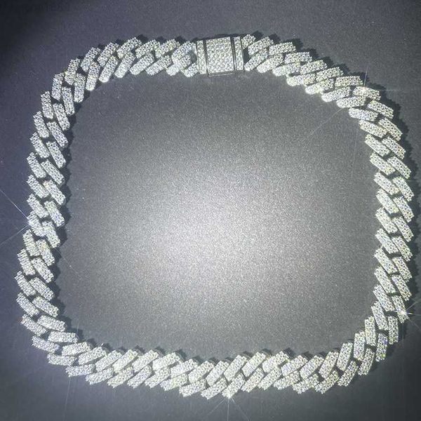 in stock 925 silver necklace 12mm wide two rows moissanite diamond cuban hip hop link chain for mans
in stock 925 silver necklace 12mm wide two rows moissanite diamond cuban hip hop link chain for mans