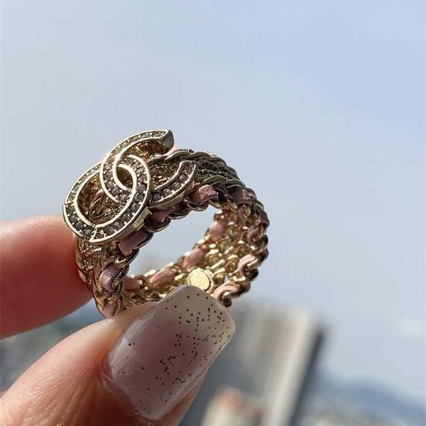 band rings xiaoxiang sheepskin perforated weaving ring letter sweet cool punk advanced middle finger ring female fashion yang mi same style, Silver
band rings xiaoxiang sheepskin perforated weaving ring letter sweet cool punk advanced middle finger ring female fashion yang mi same style, Silver
