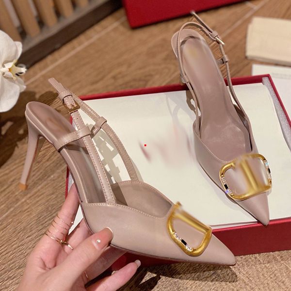 2023 high heels dress shoes sandals sandal designer luxury embroidery leather flat buckle ladies metal letters work wedding party fashion wo, Black
2023 high heels dress shoes sandals sandal designer luxury embroidery leather flat buckle ladies metal letters work wedding party fashion wo, Black