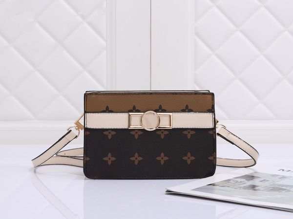 fashion classic presbyopia leather one shoulder bag crossbody bag small size large capacity
fashion classic presbyopia leather one shoulder bag crossbody bag small size large capacity