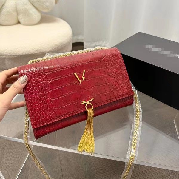 luxury designer handbag shoulder bag brand seam leather ladies metal chain clamshell messenger multiple colors chain bags factory outle
luxury designer handbag shoulder bag brand seam leather ladies metal chain clamshell messenger multiple colors chain bags factory outle