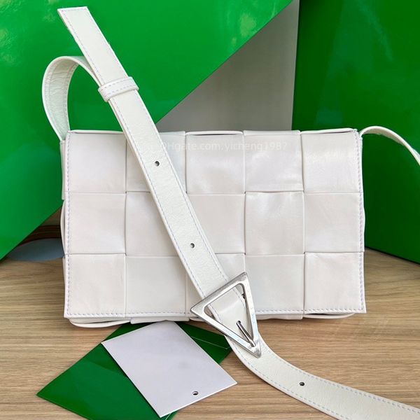 10a bv's candy cassette bags fashion designer waxed cowhide knited woman shoulder bag lady fashion genuine leather white color handbags, Black;red
10a bv's candy cassette bags fashion designer waxed cowhide knited woman shoulder bag lady fashion genuine leather white color handbags, Black;red