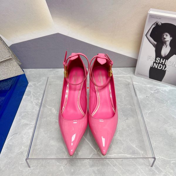 2023 high-heeled shoes women 's single shoes new leather studded pointed with shallow heel fashionable temperament banquet ladies dress, Black
2023 high-heeled shoes women 's single shoes new leather studded pointed with shallow heel fashionable temperament banquet ladies dress, Black