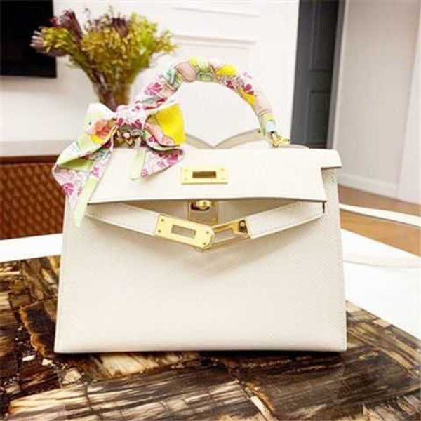 woman v designer bags for ladies the v2023 tote bag handbag crossbody beach women bags kelly leather fashion messenger vo7z
woman v designer bags for ladies the v2023 tote bag handbag crossbody beach women bags kelly leather fashion messenger vo7z