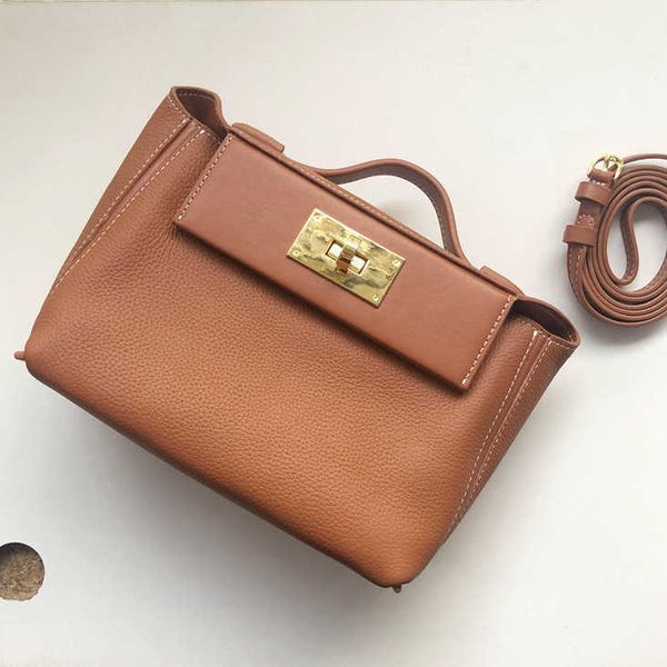 designer bags for ladies vwoman v bags handbag crossbody the tote bag women beach kelly genuine leather lock buckle portable trend single sh
designer bags for ladies vwoman v bags handbag crossbody the tote bag women beach kelly genuine leather lock buckle portable trend single sh