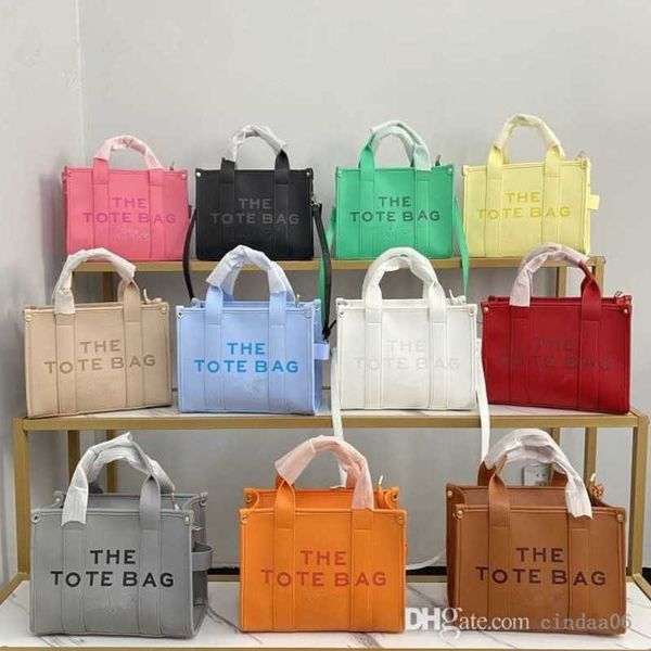 tote bag 2023 new colorful letter printing handbag large capacity shoulder bag crossbody womens bag, Red;black
tote bag 2023 new colorful letter printing handbag large capacity shoulder bag crossbody womens bag, Red;black
