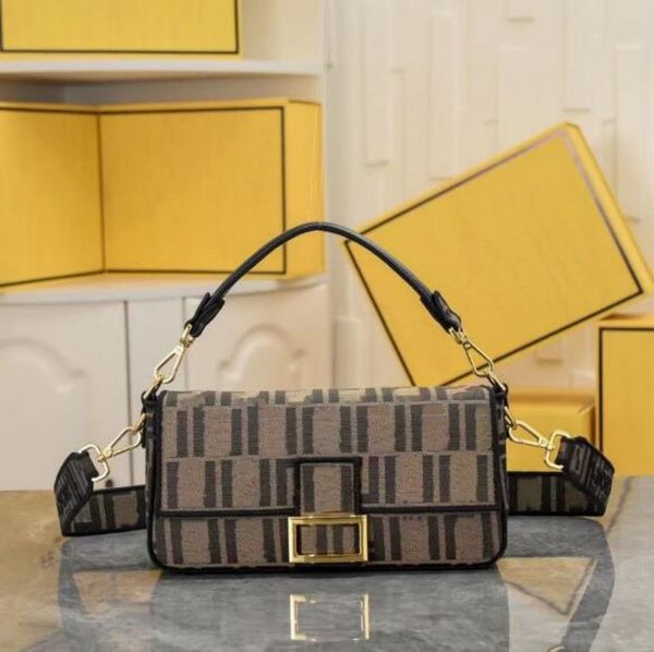 designer women baguette shoulder bag fashion classic baguettes handbags woman big chain strap underarm handbag luxurys underarm tote bag wal
designer women baguette shoulder bag fashion classic baguettes handbags woman big chain strap underarm handbag luxurys underarm tote bag wal