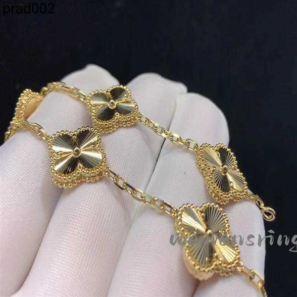 classical luxury van clover designer bracelet pearl 4 leaf 18k gold laser brand bangle charm bracelets necklace earrings diamond wedding a j, Golden;silver
classical luxury van clover designer bracelet pearl 4 leaf 18k gold laser brand bangle charm bracelets necklace earrings diamond wedding a j, Golden;silver