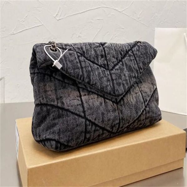 luxurys designers shoulder bag women crossbody totes backpack loulou handbags seam leather ladies metal chain clamshell messenger bags
luxurys designers shoulder bag women crossbody totes backpack loulou handbags seam leather ladies metal chain clamshell messenger bags