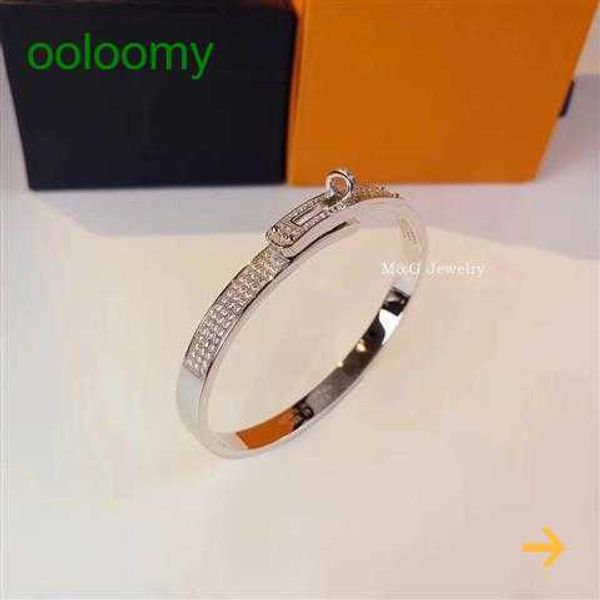 hemres designer gold bracelet for women sterling silver female sky star gold bag full diamond opening fashion personalized ins net red hand, Black
hemres designer gold bracelet for women sterling silver female sky star gold bag full diamond opening fashion personalized ins net red hand, Black