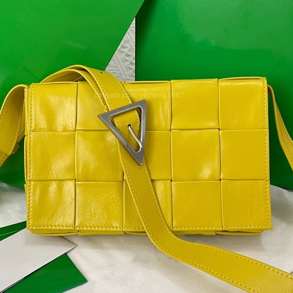 10a bv's candy cassette bags fashion designer waxed cowhide knited woman shoulder bag lady fashion genuine leather yellow color handbag, Black;red
10a bv's candy cassette bags fashion designer waxed cowhide knited woman shoulder bag lady fashion genuine leather yellow color handbag, Black;red