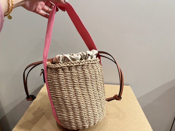 fashion chlo lafite grass bucket shoulder bag large capacity handwoven women's vacation bag designer colorful shoulder strap interior c
fashion chlo lafite grass bucket shoulder bag large capacity handwoven women's vacation bag designer colorful shoulder strap interior c