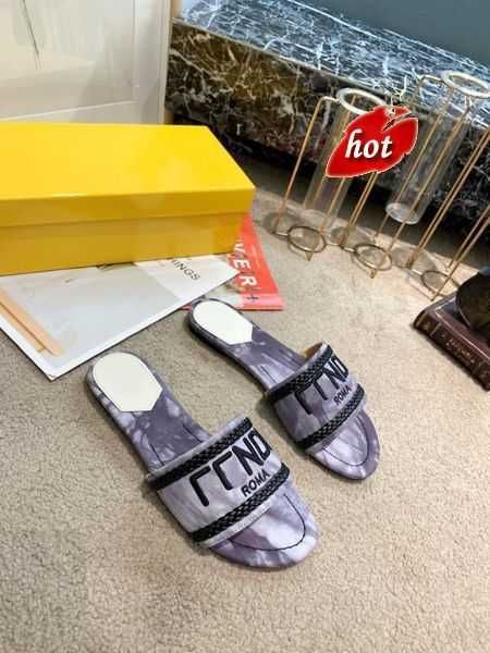 slippers black withe women designer luxurys fendyity slides banded flats sandals leather baguette pattern ladies letter beach flip flops 3 2
slippers black withe women designer luxurys fendyity slides banded flats sandals leather baguette pattern ladies letter beach flip flops 3 2
