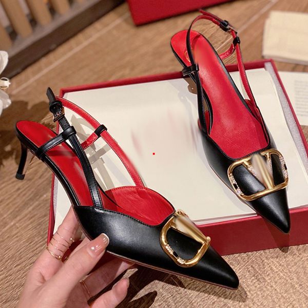 2023 stilettos women 's shoes sandals women rhinestone chain bride dresses buckle stiletto pointed toe ankle bright diamond-chain high-, Black
2023 stilettos women 's shoes sandals women rhinestone chain bride dresses buckle stiletto pointed toe ankle bright diamond-chain high-, Black