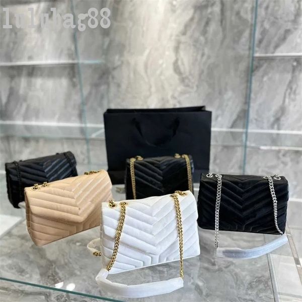 solid black loulou baguette luxury flap bag with metal chain shoulder strap novel pillow borse small size ladies mature designer crossbody b
solid black loulou baguette luxury flap bag with metal chain shoulder strap novel pillow borse small size ladies mature designer crossbody b