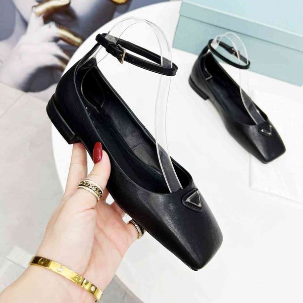 fashion dress shoes women leather 2023 pradity high heel metal buckle letter logo wedding party business casual flat shoes 02-01, Black
fashion dress shoes women leather 2023 pradity high heel metal buckle letter logo wedding party business casual flat shoes 02-01, Black