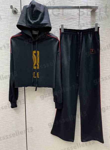 women's two piece pants luxuriouswomens s designer letter print sets fashion brand long-sleeve hooded sweatshirt and loose trousers sui, White
women's two piece pants luxuriouswomens s designer letter print sets fashion brand long-sleeve hooded sweatshirt and loose trousers sui, White