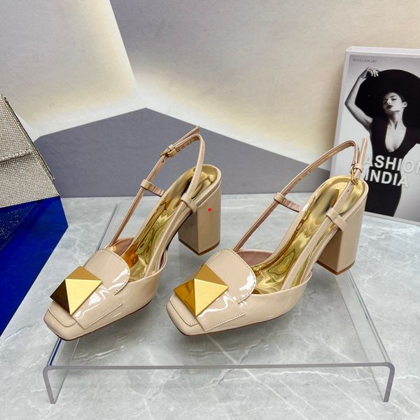 2023 stilettos women 's shoes sandals women rhinestone chain bride dresses buckle high heels pointed toe ankle bright diamond-chain hig, Black
2023 stilettos women 's shoes sandals women rhinestone chain bride dresses buckle high heels pointed toe ankle bright diamond-chain hig, Black
