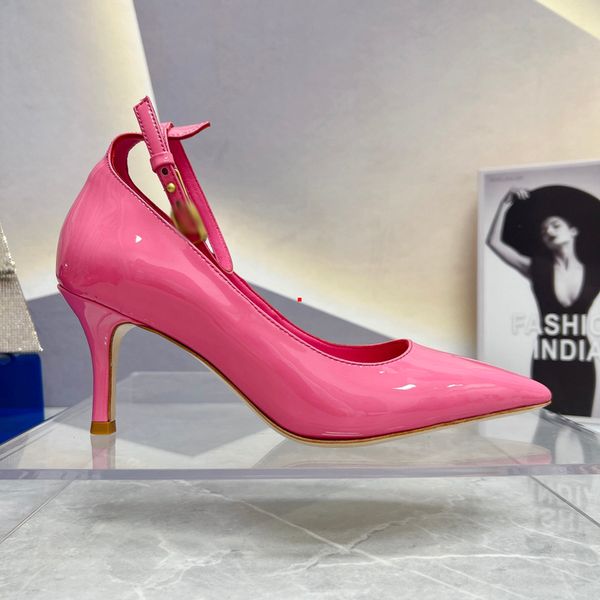 2023 high heels dress shoes sandals sandal designer luxury embroidery leather flat buckle ladies metal letters work wedding party fashion wo, Black
2023 high heels dress shoes sandals sandal designer luxury embroidery leather flat buckle ladies metal letters work wedding party fashion wo, Black
