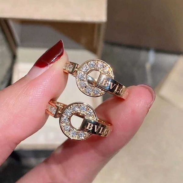 band rings 925 silver circle ring, copper coin ring, female plated with 18k rose gold and diamonds, time comes with light luxury, small and
band rings 925 silver circle ring, copper coin ring, female plated with 18k rose gold and diamonds, time comes with light luxury, small and