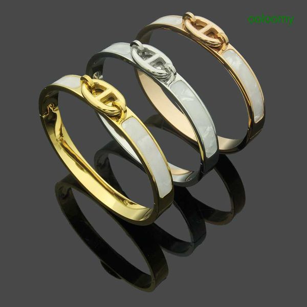 hemrres designer bracelet titanium steel ornaments pig nose shell bracelet women's versatile h style, Black
hemrres designer bracelet titanium steel ornaments pig nose shell bracelet women's versatile h style, Black