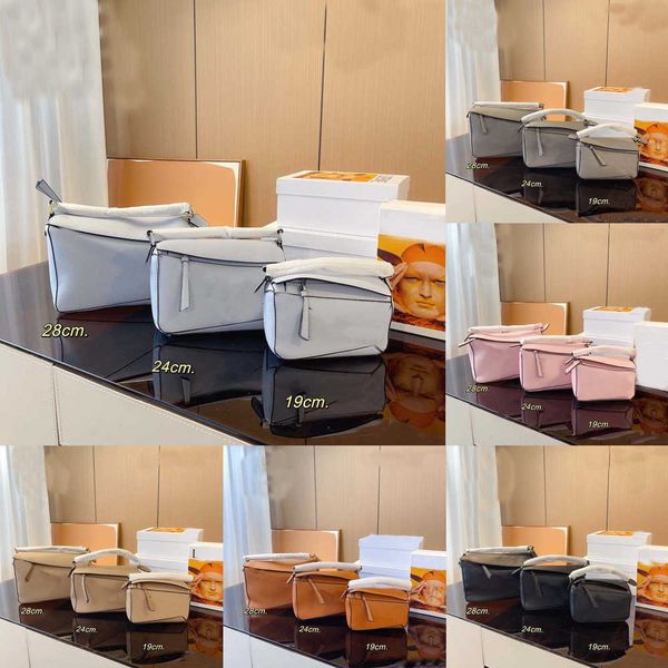 3 sizes 6 colours shoulder bags plain irregular shape cubic square bag shoulder crossbody handheld clutch messengers purses 230424
3 sizes 6 colours shoulder bags plain irregular shape cubic square bag shoulder crossbody handheld clutch messengers purses 230424