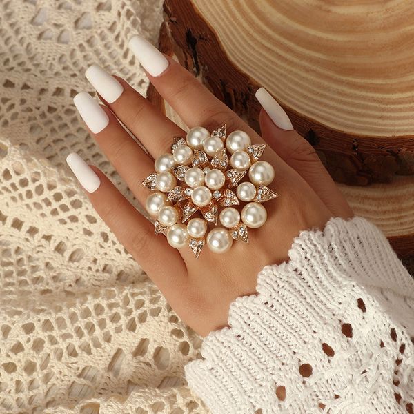cluster rings elegant white pearl crystal flower women ring jewelry accessories luxury big korean flower zircon engagement ring party gift 2, Golden;silver
cluster rings elegant white pearl crystal flower women ring jewelry accessories luxury big korean flower zircon engagement ring party gift 2, Golden;silver