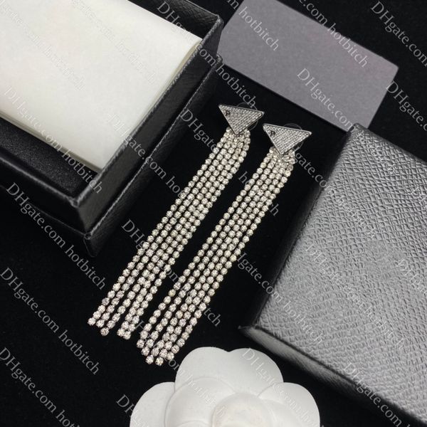 letter triangle diamond earrings long tassel studs earrings fashion temperament sliver ear studs luxury women jewelry gift, Golden;silver
letter triangle diamond earrings long tassel studs earrings fashion temperament sliver ear studs luxury women jewelry gift, Golden;silver