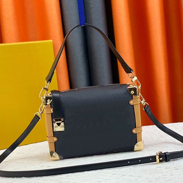 square cross body bag fashion letter printing shoulder bags women zipper closure handbags leather canvas gold hardware metal hasp cell phone
square cross body bag fashion letter printing shoulder bags women zipper closure handbags leather canvas gold hardware metal hasp cell phone