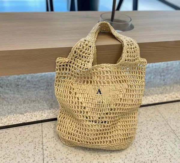 designer straw braided high-quality large capacity shopping bag commuting personality beach bag fashion collocation shoulder bag.
designer straw braided high-quality large capacity shopping bag commuting personality beach bag fashion collocation shoulder bag.