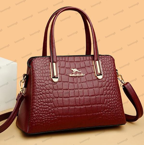designer tote bag large capacity bag women's handheld one shoulder crossbody versatile commuter leather women's bag
designer tote bag large capacity bag women's handheld one shoulder crossbody versatile commuter leather women's bag