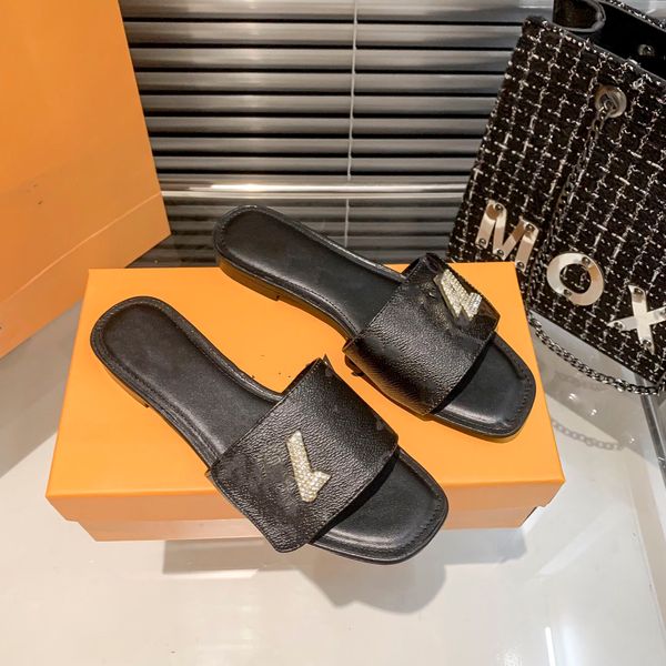 vintage brown flower monograms leather slippers lock it womens slides luxurys designers summer casual shoes sandals flip flops revival pool, Black
vintage brown flower monograms leather slippers lock it womens slides luxurys designers summer casual shoes sandals flip flops revival pool, Black
