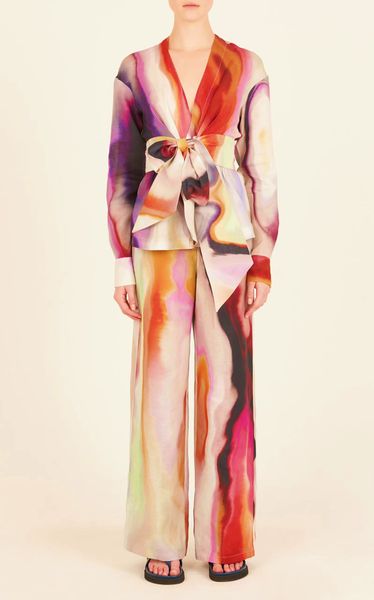 2023 two piece pants summer new french vintage print v-neck waist long sleeve shirt high waist straight trouser set two piece set, White
2023 two piece pants summer new french vintage print v-neck waist long sleeve shirt high waist straight trouser set two piece set, White
