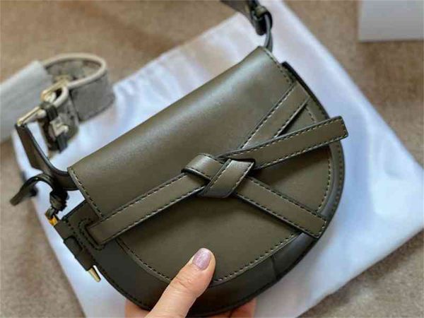 designers brand bags tote women leather saddle messenger fashion lightweight handbag shoulder luxury brown brand designer crossbody female p
designers brand bags tote women leather saddle messenger fashion lightweight handbag shoulder luxury brown brand designer crossbody female p
