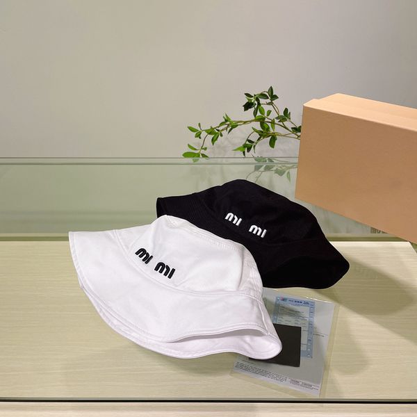 

Fashion Minimalist Bucket Hat Designers Women Mi Bucket Hat Black & White High Quality Womens Beach Vacation Casual Resort Sun Protection Cap 1 1 No Box