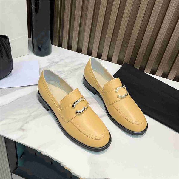 fashion dress shoes 2023 channel women leather high heel metal buckle letter logo wedding party business casual flat shoes 06-09, Black
fashion dress shoes 2023 channel women leather high heel metal buckle letter logo wedding party business casual flat shoes 06-09, Black