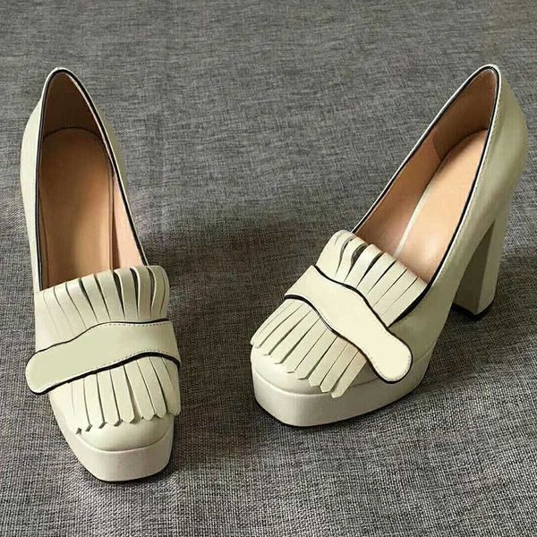 "marmont vintage pump - women's luxury leather platform heels with fringe and chunky heel for parties - available in 5 colors - co, Black
"marmont vintage pump - women's luxury leather platform heels with fringe and chunky heel for parties - available in 5 colors - co, Black
