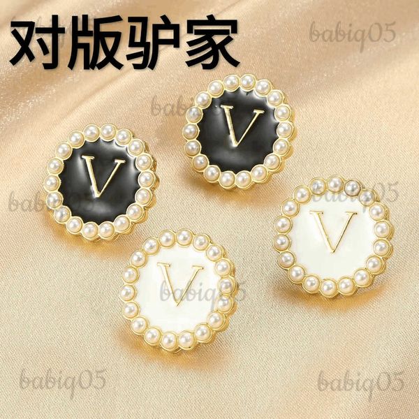 charm geometric three-dimensional circular pearl earrings gentle and sweet temperament drop glaze earrings light luxury and trendy design le, Golden
charm geometric three-dimensional circular pearl earrings gentle and sweet temperament drop glaze earrings light luxury and trendy design le, Golden