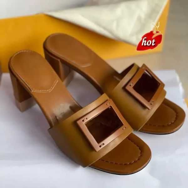 baguette sandals flats slides fendyity luxurys shoes women beach casual walking fashion flip flops hollow rubber slippers eu35-42 skzs
baguette sandals flats slides fendyity luxurys shoes women beach casual walking fashion flip flops hollow rubber slippers eu35-42 skzs