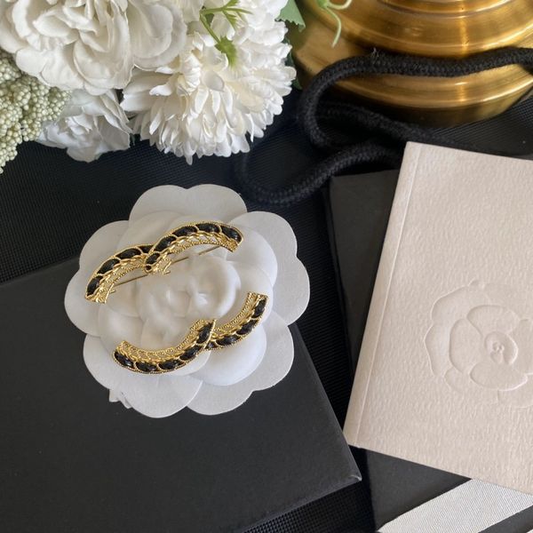 luxury c brand broochs letter pins brooch designer gold jewelry for women gold broochs breastpin scarf suit party dress ornament cloth acces, Gray
luxury c brand broochs letter pins brooch designer gold jewelry for women gold broochs breastpin scarf suit party dress ornament cloth acces, Gray